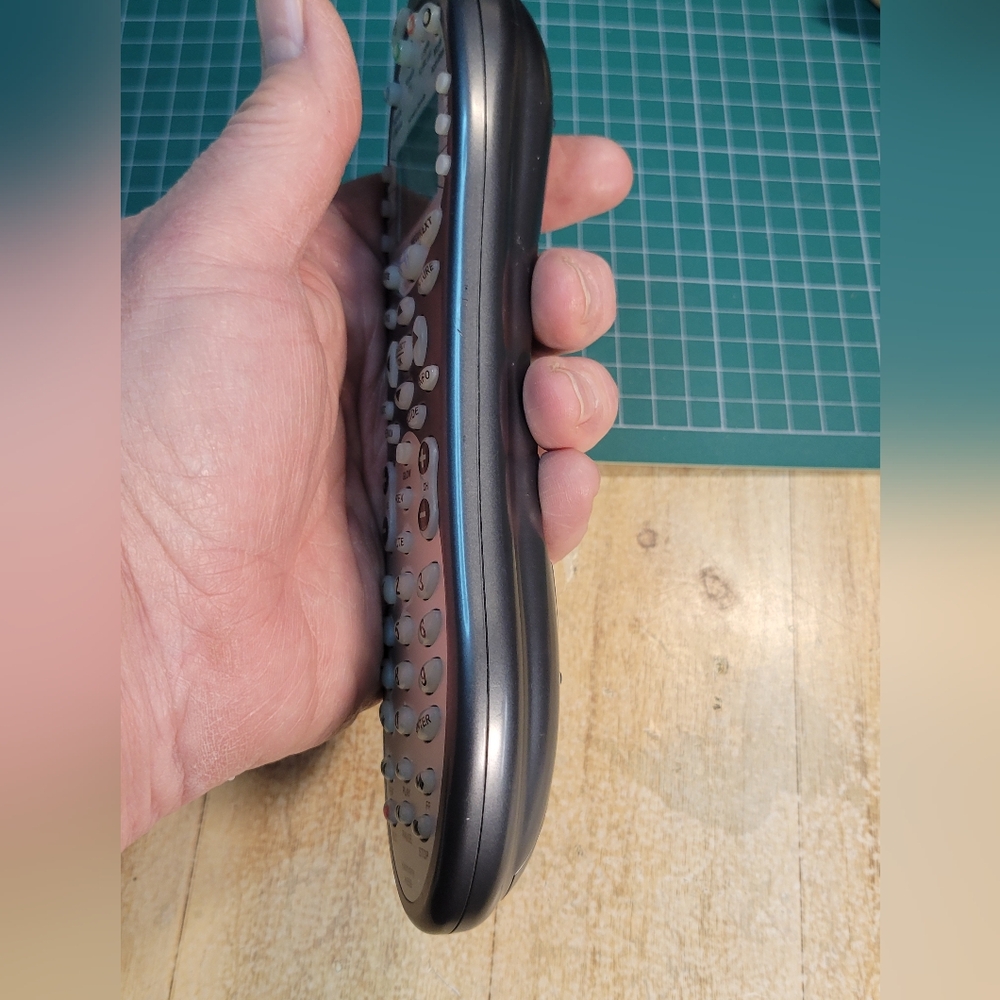 Logitech Harmony 659  Universal Remote Control - Picture 5 of 7